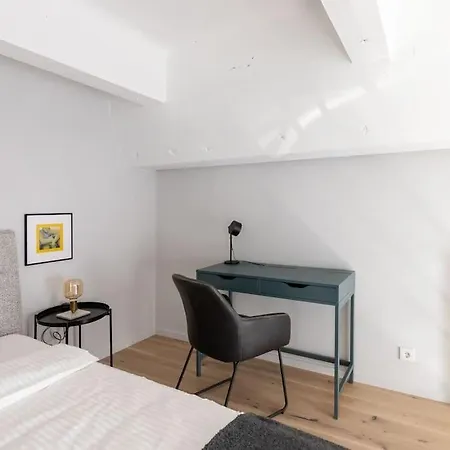 Apartment Artsy Design Loft - Hip District Uptown *