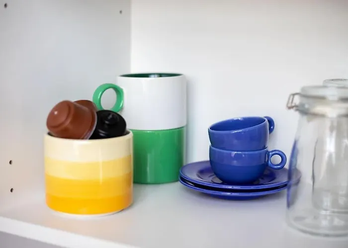 Artsy Design Loft - Hip District Uptown