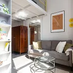 Artsy Design Loft - Hip District Uptown アパート