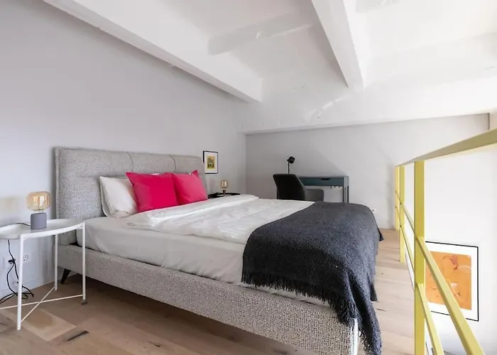 شقة Artsy Design Loft - Hip District Uptown