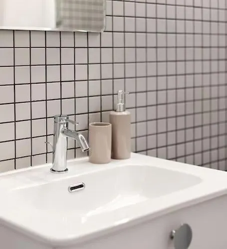 Artsy Design Loft - Hip District Uptown Apartment *